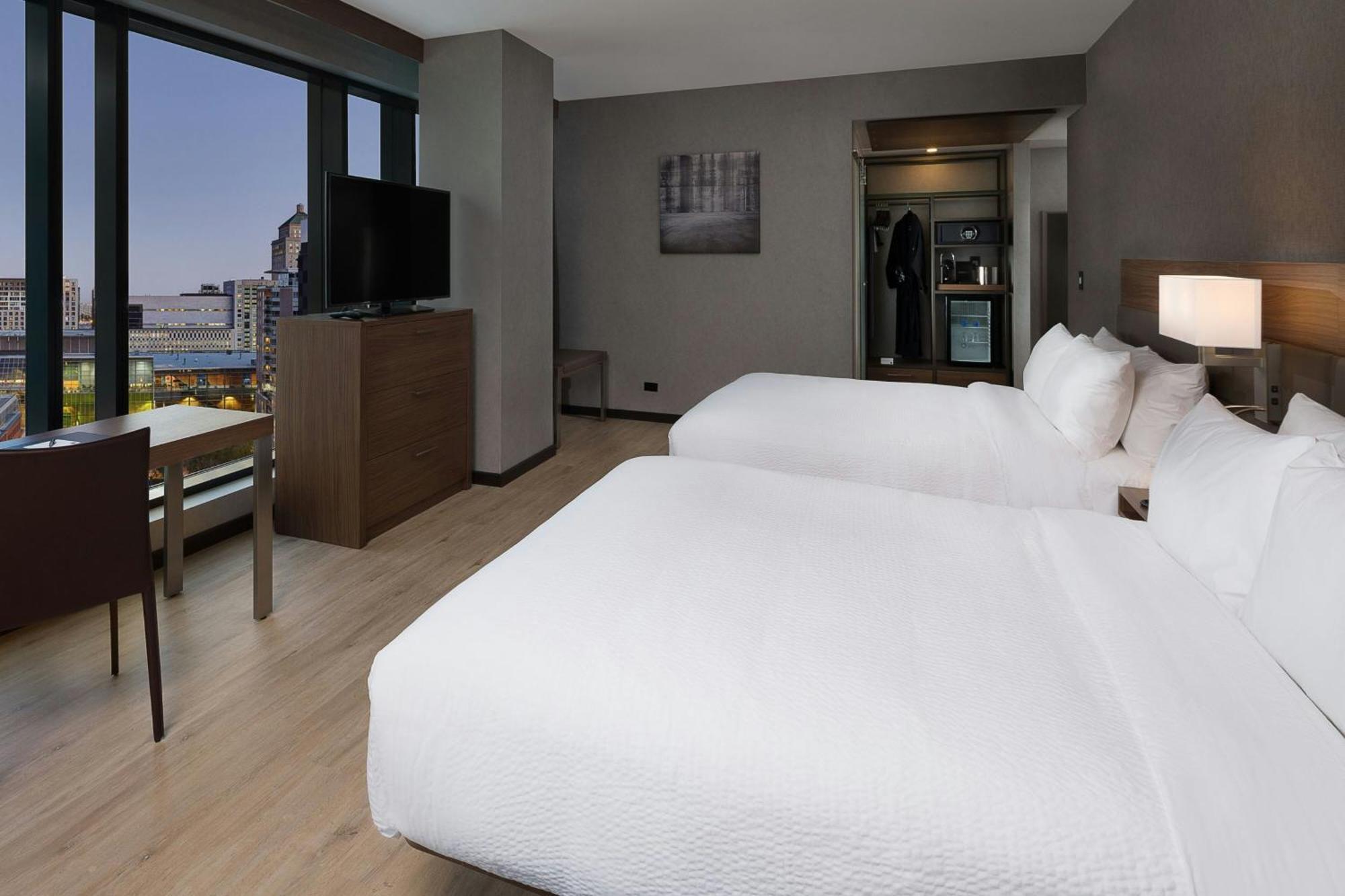 Ac Hotel By Marriott Ottawa Downtown Exterior photo